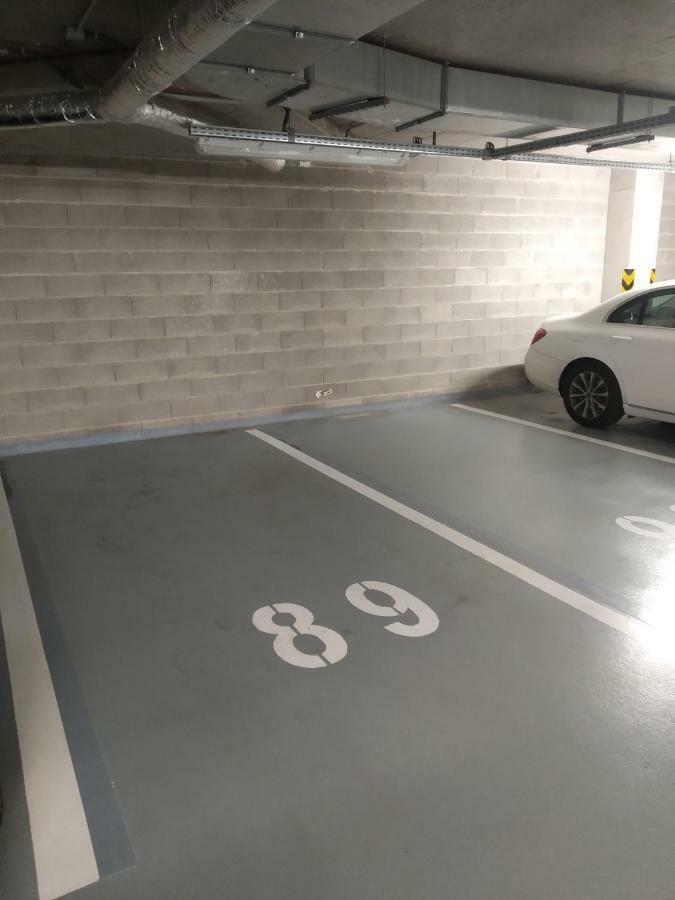 Bratislava Center, River Front, Private Parking Included Bagian luar foto