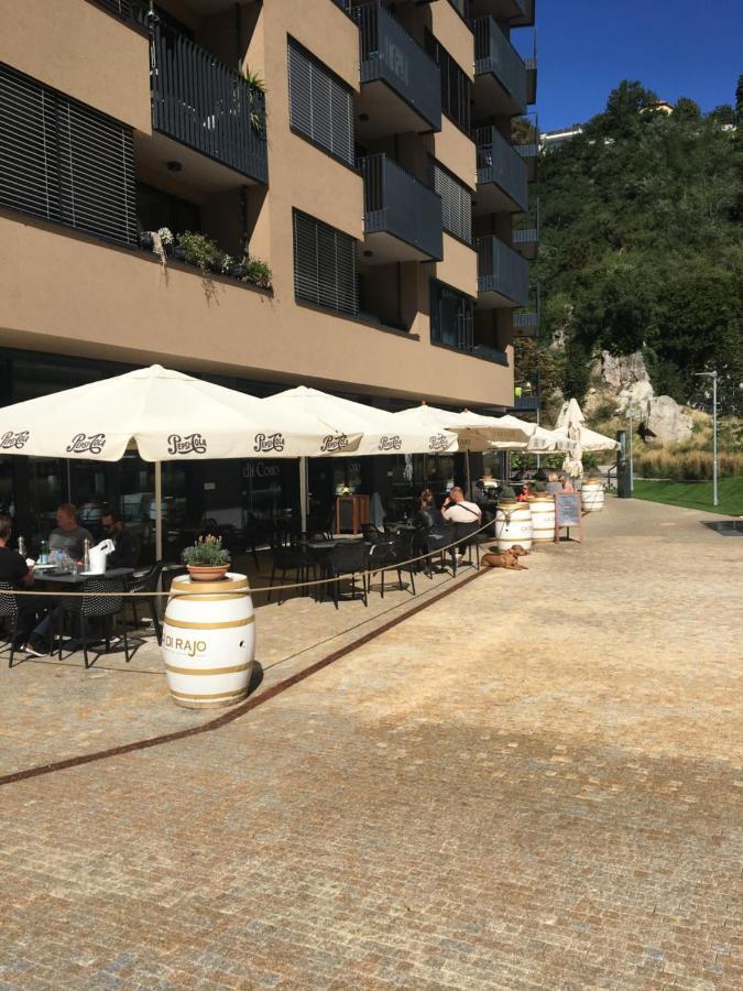 Bratislava Center, River Front, Private Parking Included Bagian luar foto